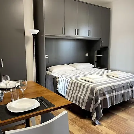 Free Parking Il Terrazzino ⭑⭑⭑⭑⭑ Apartment Milan Exterior photo